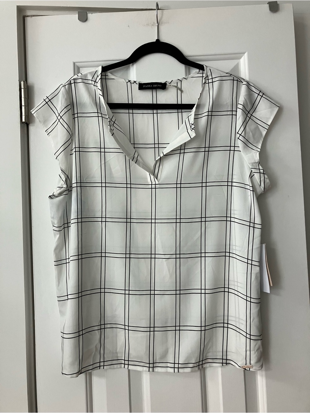 Ivanka Trump Top Black and White NWT